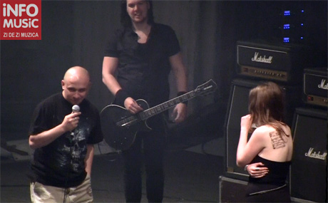 Cerere in casatorie la concertul Lake of Tears