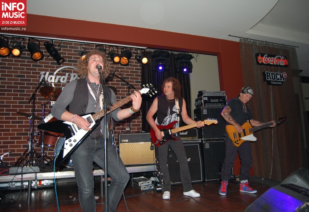 Concert T-Rex la Hard Rock Cafe, 29 martie 2012. Manfellow in deschidere
