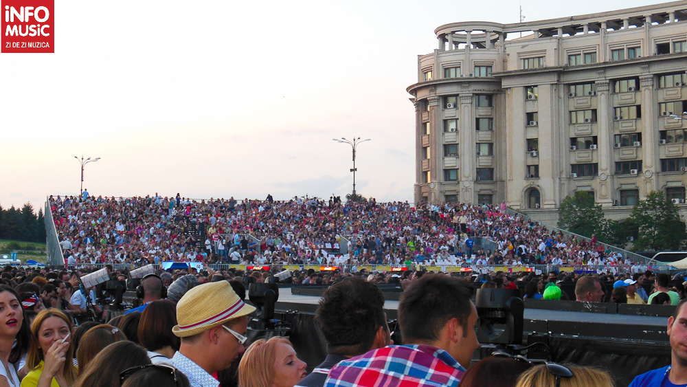 Public la concertul Lady Gaga din București