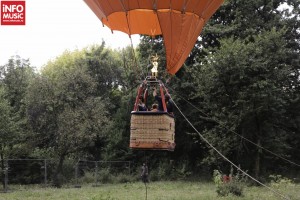 Urcarea cu balonul Orange la Summer Well 2012
