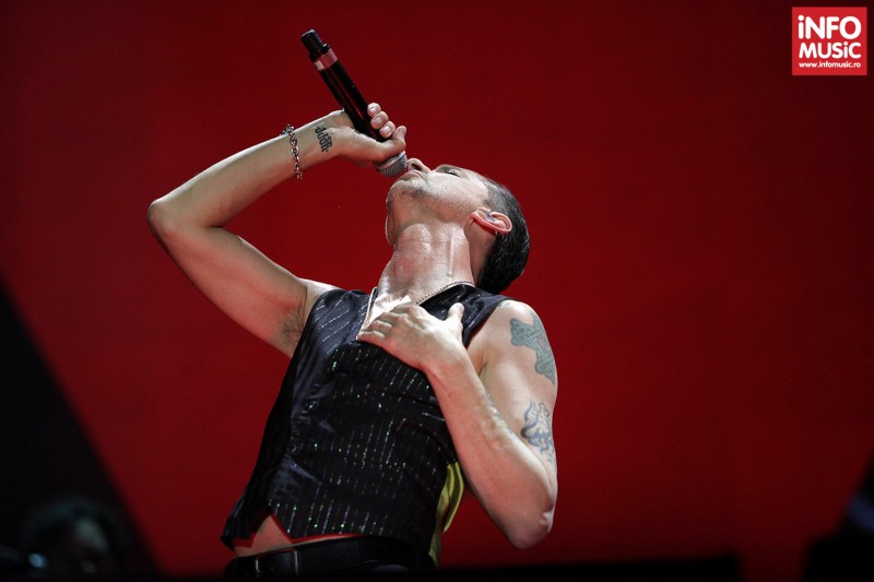 Dave Gahan - Concert Depeche Mode pe Arena Nationala - 15 mai 2013