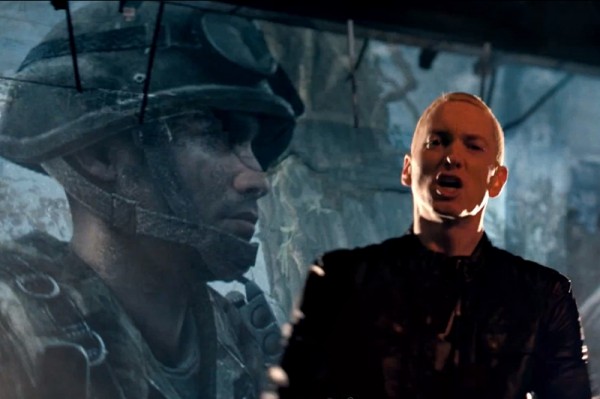 Secvență videoclip Eminem - "Survival"