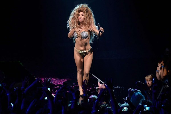 Lady Gaga la iTunes Festival 2013