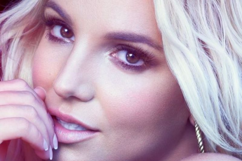Britney Spears - "Perfume"