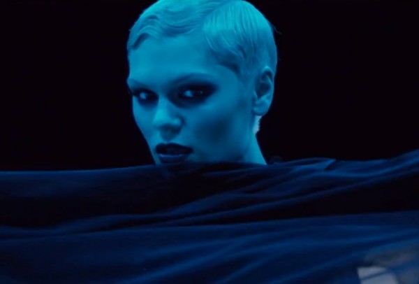 Jessie J - "Thunder" (secvență videoclip)