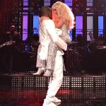 Lady Gaga și R Kelly au interpretat single-ul "Do What U Want" la Saturday Night Live