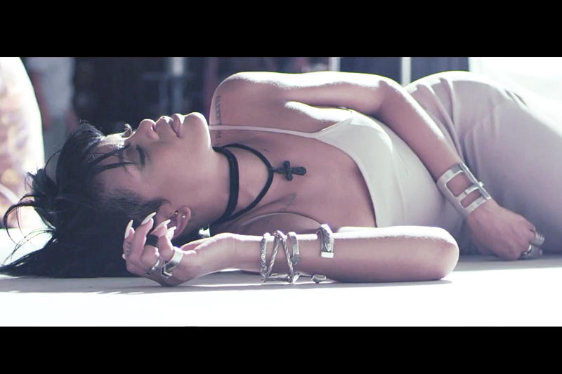 Rihanna - "What Now" Making Of Video