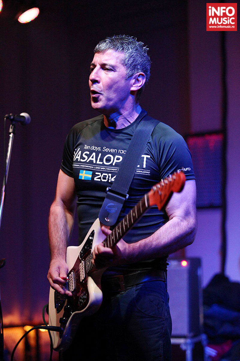 Răzvan Moldovan în timpul concertului Partizan din Control - 5 decembrie 2013