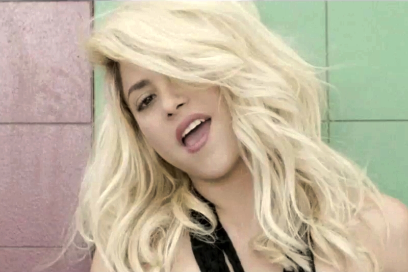 Shakira - ”Dare (La La La)” (secvență videoclip)