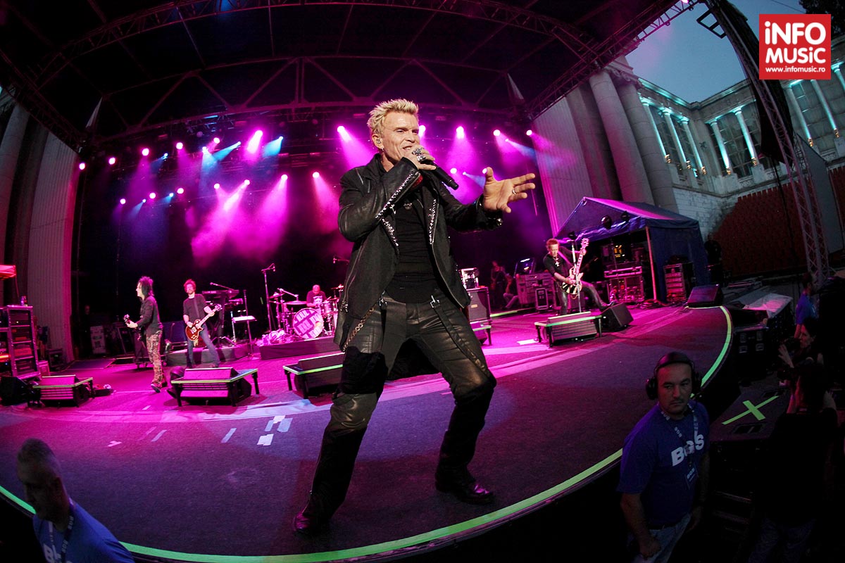 Billy Idol in concert la Aenele Romane, Bucuresti, 29 iunie 2014.