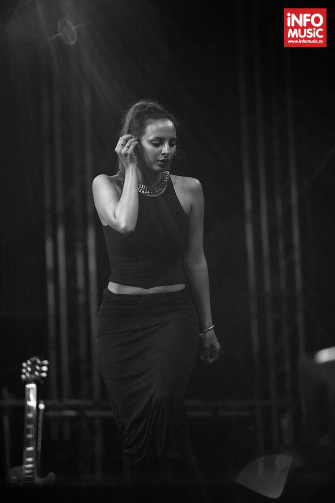 Francesca Belmonte în concert cu Tricky pe 27 iunie 2014 la București