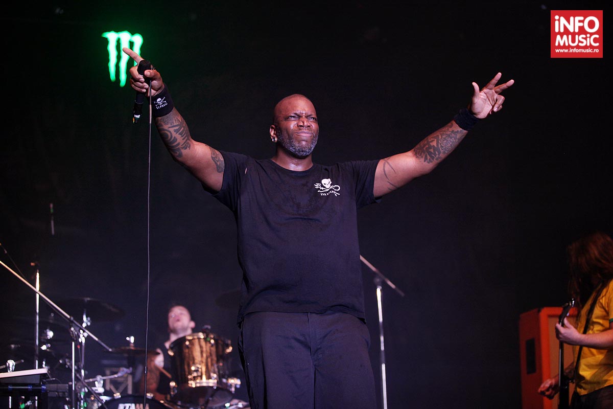 Derrick Green, solistul Sepultura, în concert la Metalhead Meeting pe 7 iunie 2014