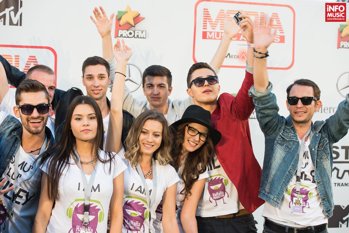 Fanii lui Smiley la Media Music Awards 2014 - Sibiu