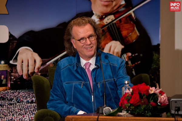 Conferinta de presa Andre Rieu despre concertul de la București din 2015