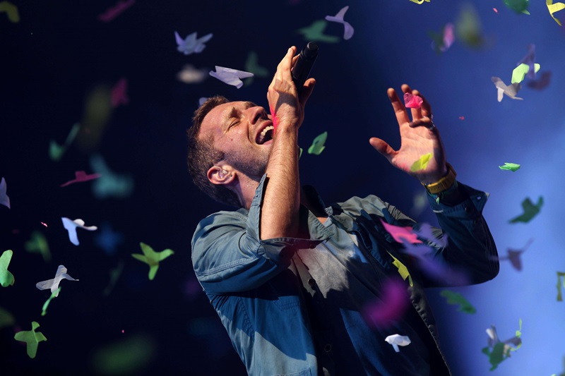 Chris Martin anunță lansarea noului album Coldplay, ”A Head Full of Dreams”