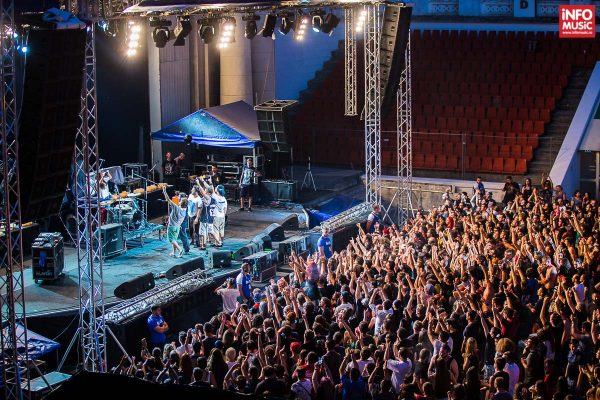 Concert Coma în deschidere pentru KoRn la Arenele Romane din București pe 3 august 2015
