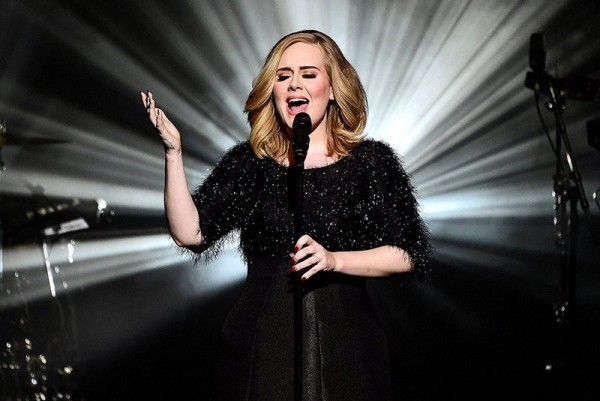 Adele, live la NRJ Awards
