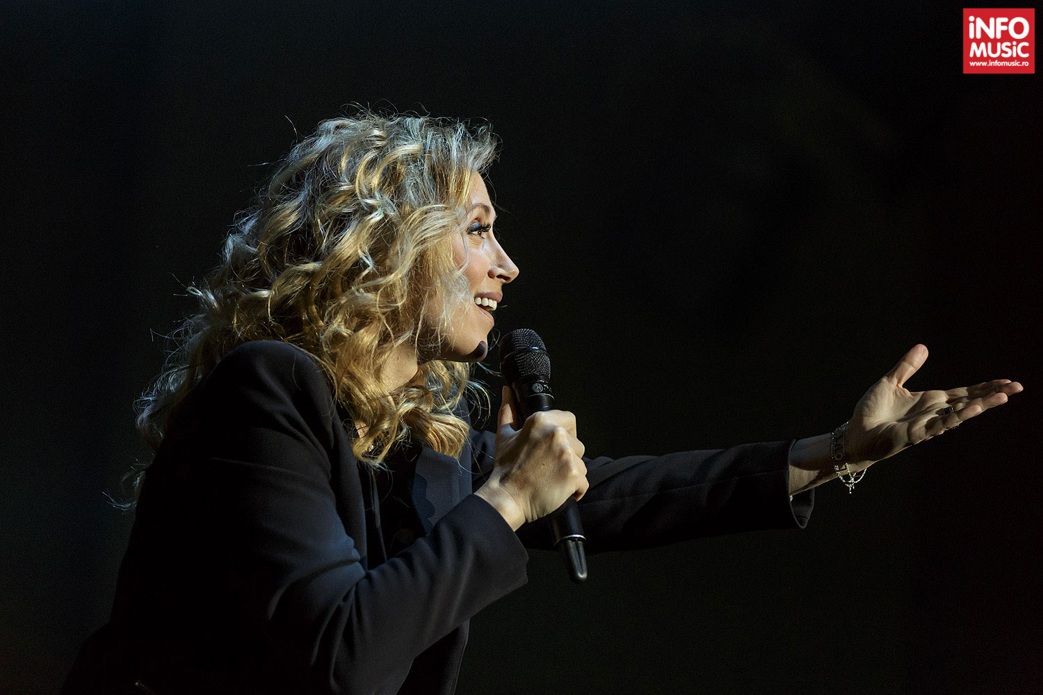 Lara Fabian în concert la Sala Palatului din Bucuresti pe 22 aprilie 2016