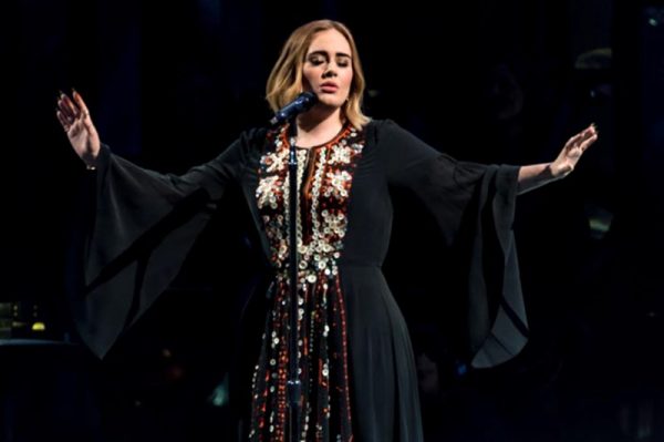 Adele live@Glastonbury 2016