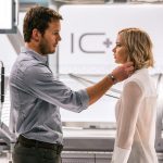 Jennifer Lawrence și Chris Pratt în ”Passengers”