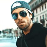 Enrique Iglesias - SUBEME LA RADIO ft. Descemer Bueno, Zion & Lennox