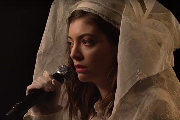 Lorde - Liability (live la SNL)