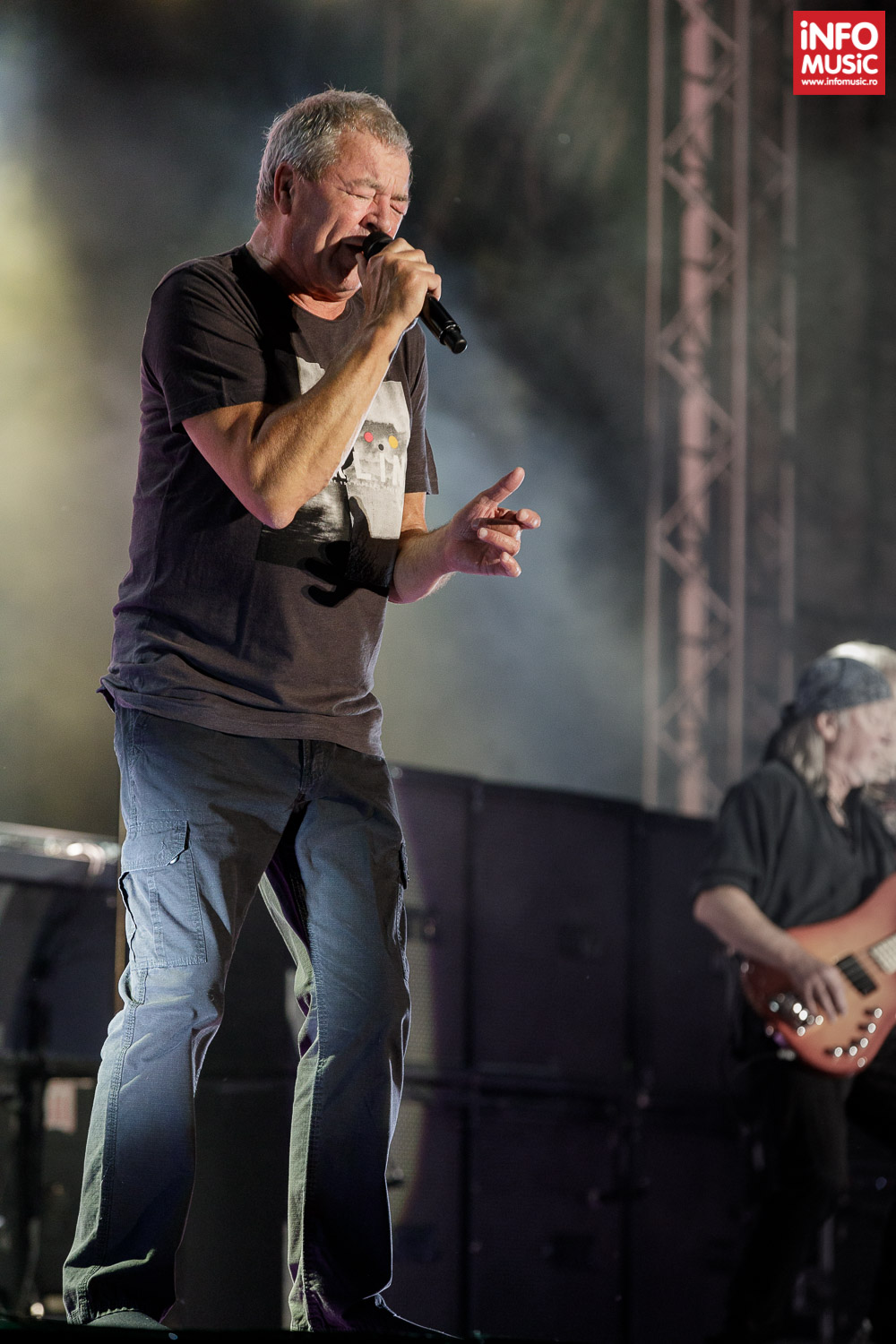 Ian Gillan în concert cu Deep Purple la București