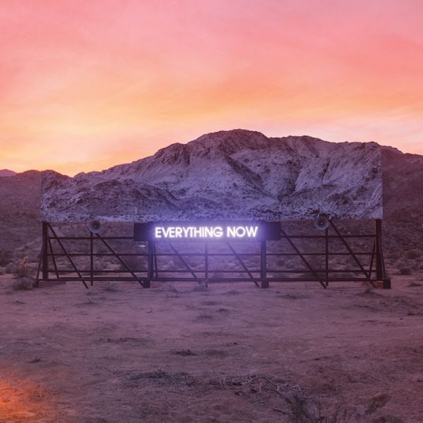 Videoclip Arcade Fire Everything Now