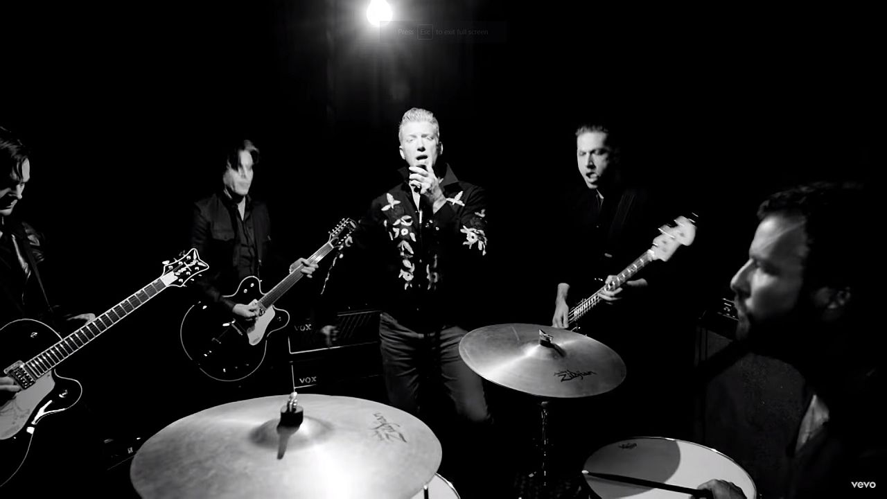Videoclip Queens of the Stone Age The Way You Used To Do