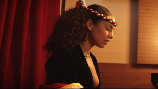 Videoclip Alicia Keys Raise a Man