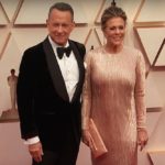 Tom Hanks și Rita Wilson pe covorul roșu al galei Oscar 2020 (Screenshot)