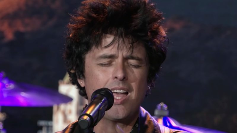 Billie Joe Armstrong de la Green Day (Live)