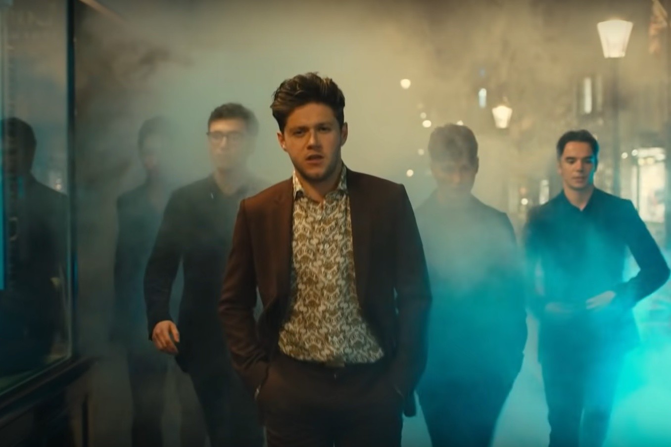 Niall Horan în videoclipul piesei "Nice To Meet Ya" (captură ecran)