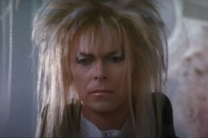 David Bowie în trailerul filmului "Labyrinth" (captură ecran)