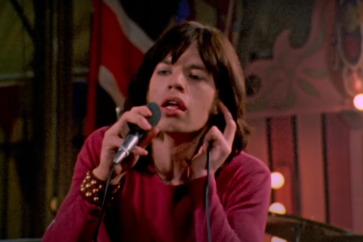 Mick Jagger în clipul piesei "Sympathy for the Devil"