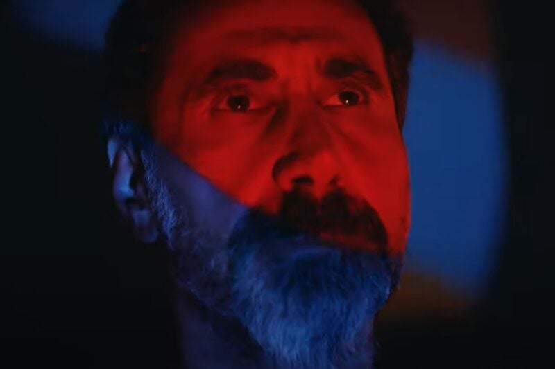 Serj Tankian în videoclipul ”Protect The Land”