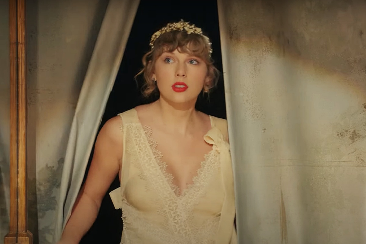 Taylor Swift în videoclipul ”Willow”