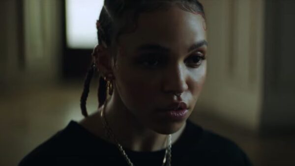 Videoclip FKA twigs - Don't Judge Me (ft. Headie One & Fred Again)
