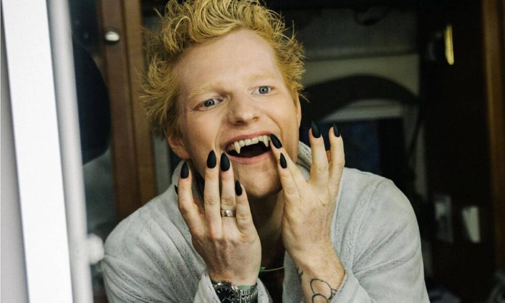Ed Sheeran la filmările clipului ”Bad Habits”