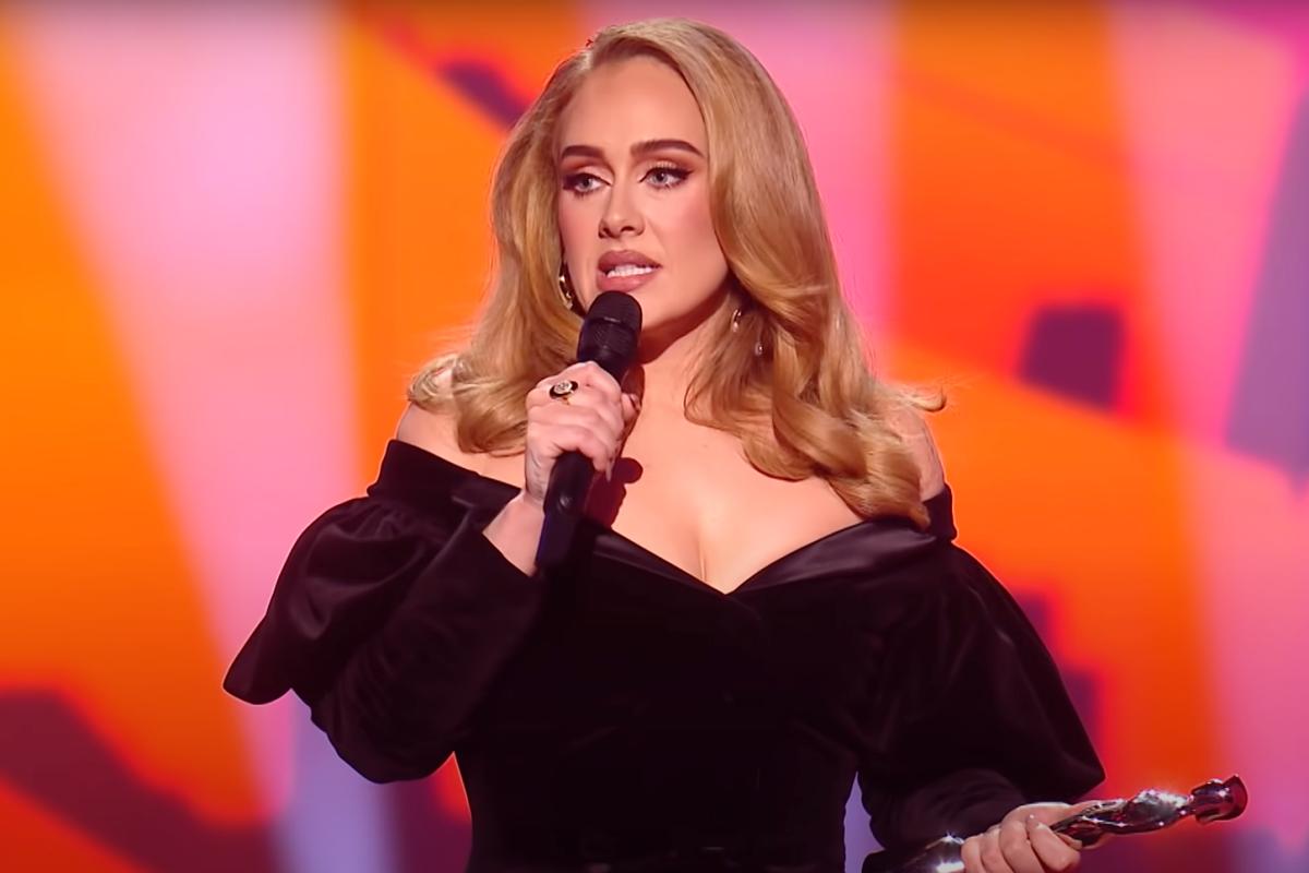 British 2022. Adele Brit Awards 2022.