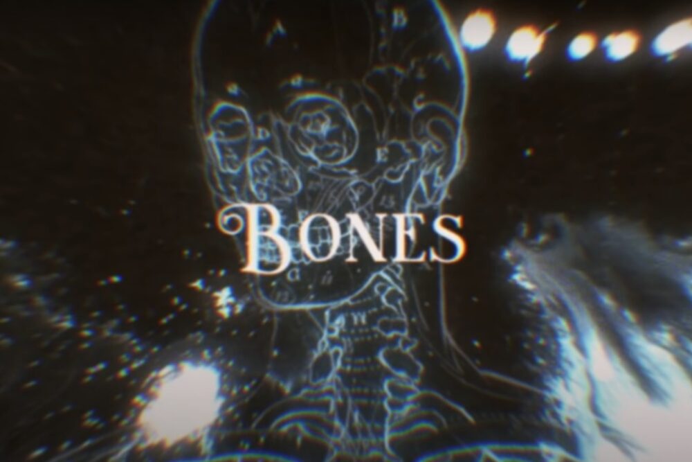 Dragon bones песня. Imagine Dragons Bones обложка. Bones imagine Dragons album. Bones imagine Dragons клип. Bones imagine Dragons обложки альбома.