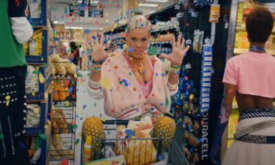 Videoclip Pink - Never Gonna Not Dance Again