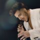 Videoclip Adam Lambert Ordinary World