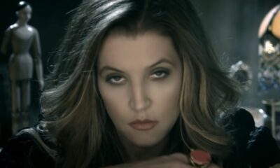 Lisa Marie Presley în videoclipul "You Ain't Seen Nothin' Yet"