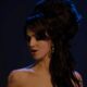 Marisa Abela în rolul lui Amy Winehouse