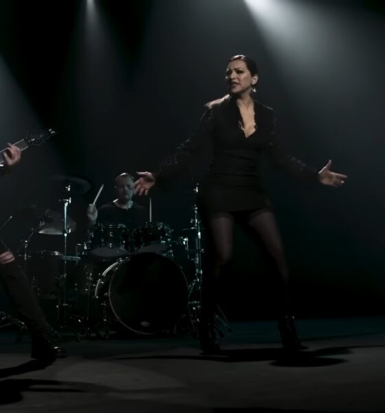 Sirenia în videoclipul piesei "Deadlight"