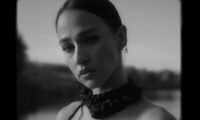 Holy Molly în videoclipul piesei "Orb pe mare"