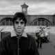 Oasis în videoclipul piesei "Supersonic"