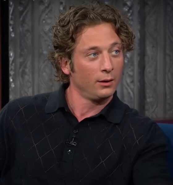 Jeremy Allen White într-un interviu la Stephen Colbert