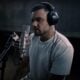 Liam Payne în clipul ”Teardrops” (Acoustic)